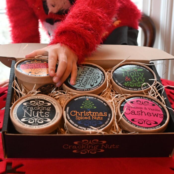 Christmas Gift Box (6 Tubs)
